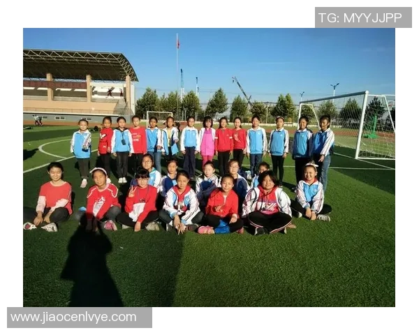 纵横绿茵场的铁血屏障世界著名足球后卫球星风采 纵横绿茵场的铁血屏障世界著名足球后卫球星风采