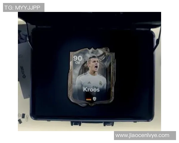 皇马帕帕尼足球球星卡包限量版发布 收藏狂热者的必备珍品 皇马帕帕尼足球球星卡包限量版发布 收藏狂热者的必备珍品